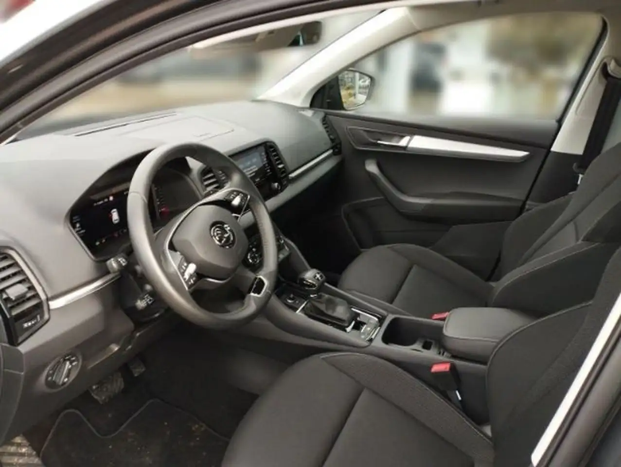 Skoda Karoq 1.5 TSI DSG Selection Navi+AHK+VirtualCock — معرض صور السيارة 10