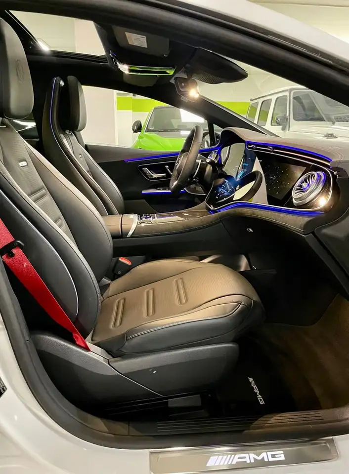 Mercedes-Benz Sonstige EQE AMG 43 4M HYPERSCREEN CARBON NIGHTPACK FULL! — Vehicle gallery 20