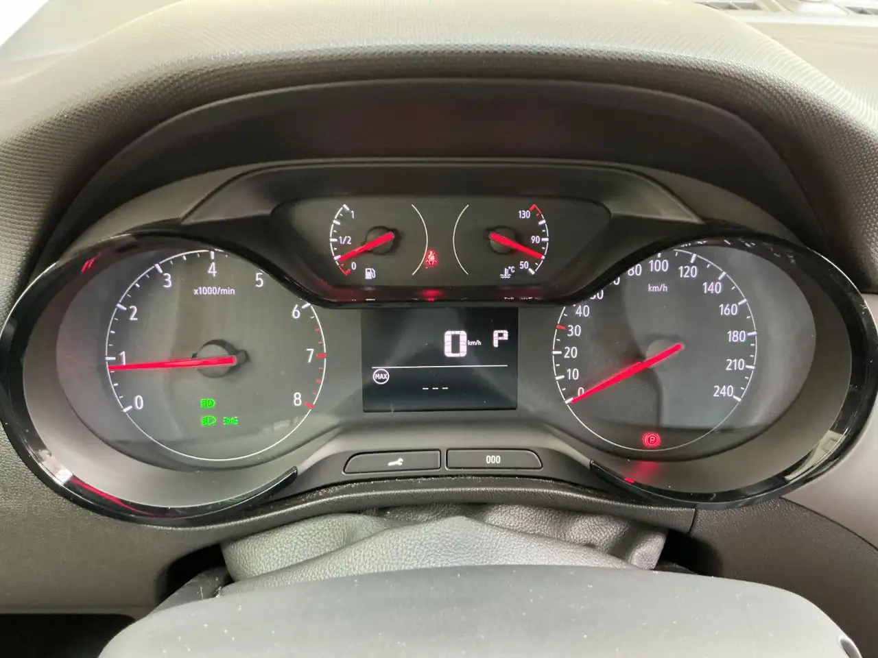 Opel Crossland 1.2 Kamera,PDC,Lenk+Sitzhzg,LED,CarPlay — Galería del vehículo 28