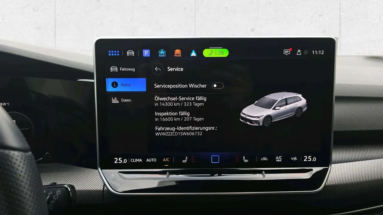 Volkswagen Golf Variant 2.0 TSI 245 kW 4Motion R NAV MATRIX PDC APPLINK — Vehicle gallery 20