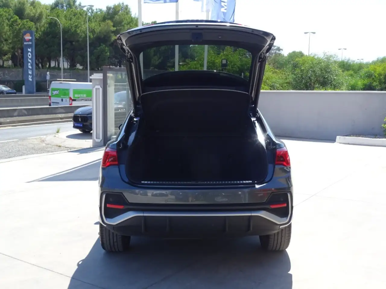 Audi Q3 Sportback 35 TDI S line quattro S tronic — Vehicle gallery 31