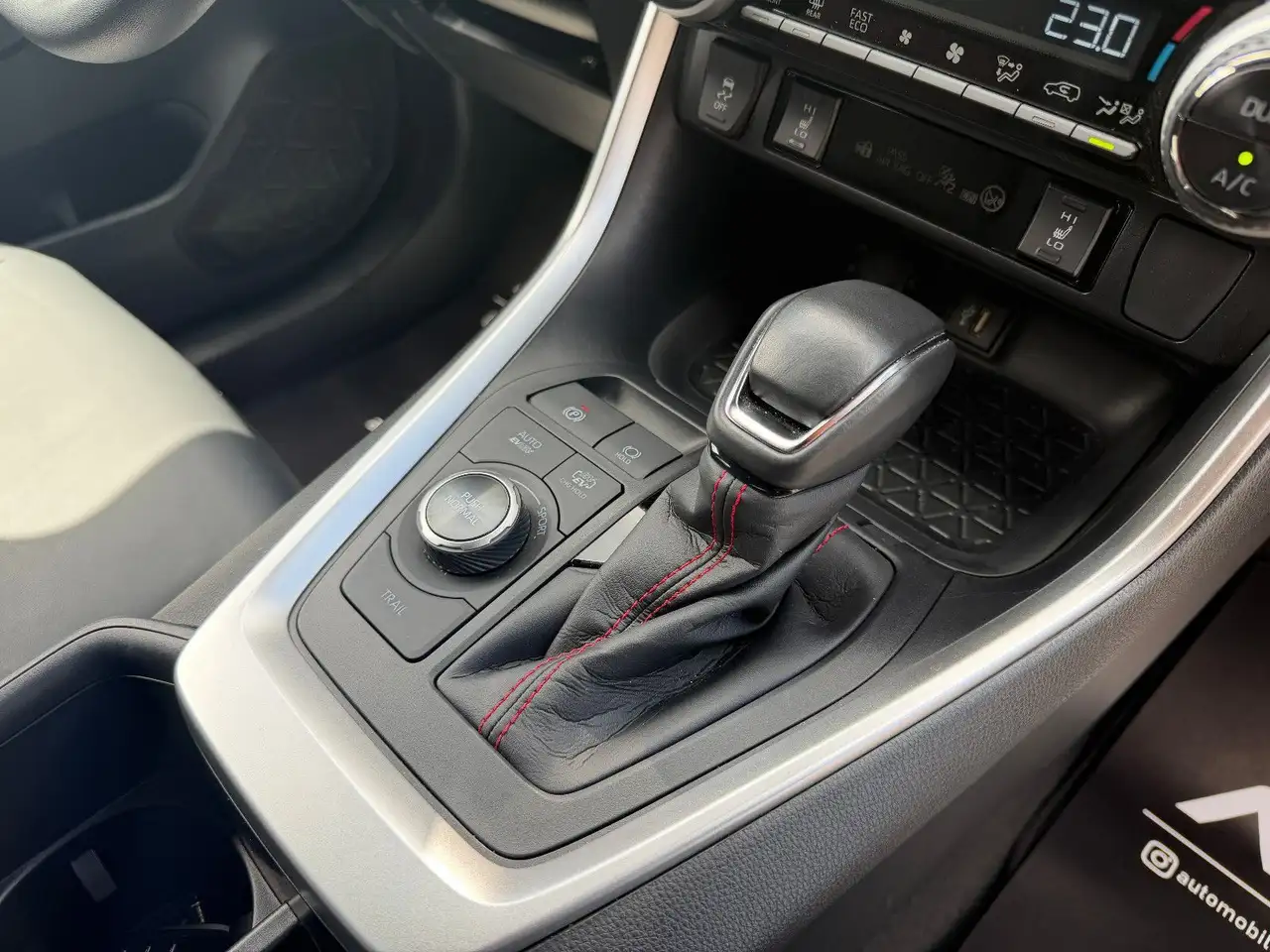 Suzuki Across 2.5 Plug-In Hybrid Comfort+ E-Four/ACC/ — Vehicle gallery 29