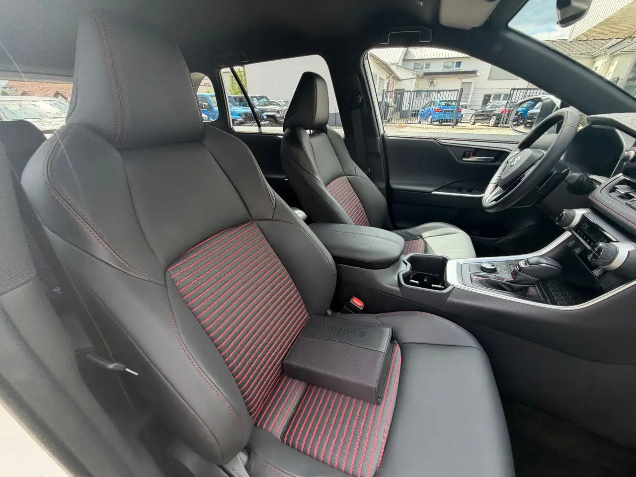 Suzuki Across 2.5 Plug-In Hybrid Comfort+ E-Four/ACC/ — Vehicle gallery 28