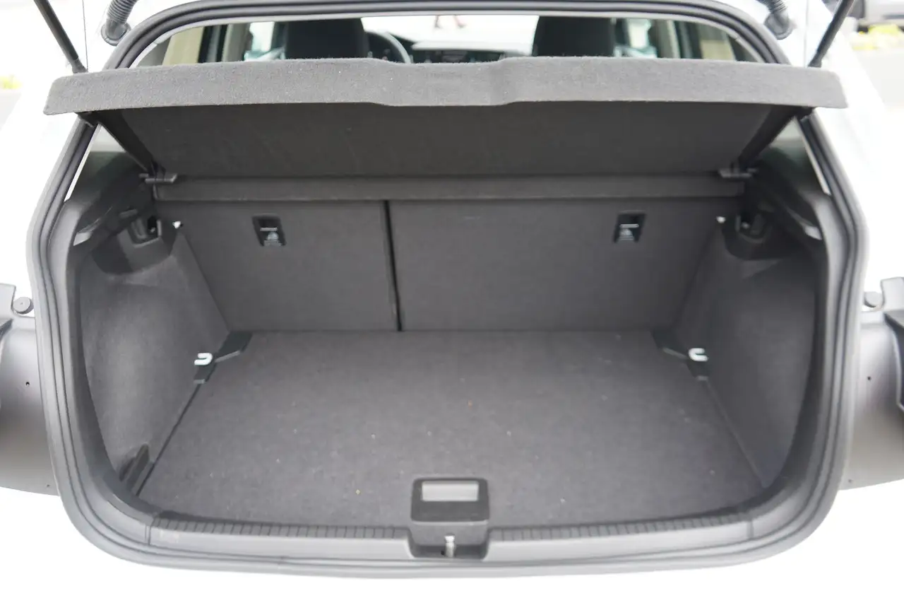 Volkswagen Polo 1.0 DSG Life LED DAB PDC Virtual Cockpit — Vehicle gallery 5