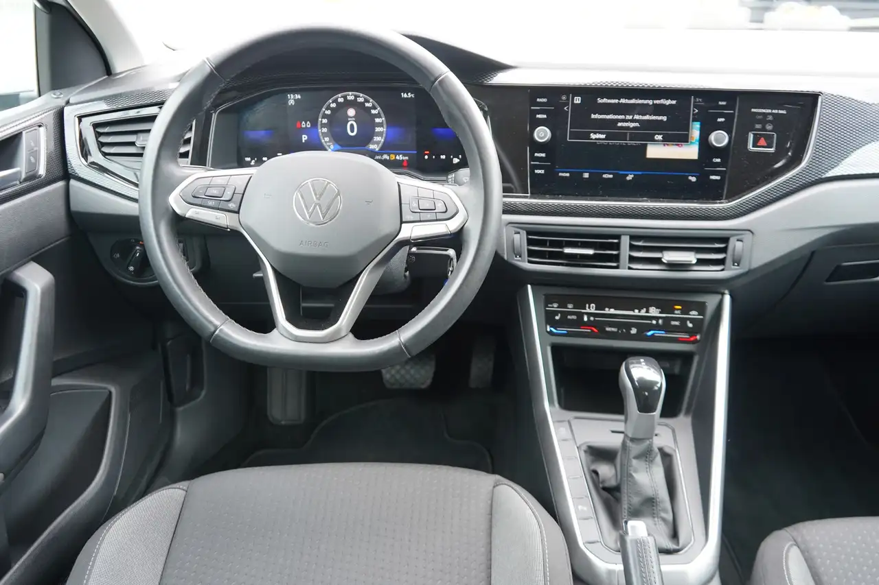 Volkswagen Polo 1.0 DSG Life LED DAB PDC Virtual Cockpit — Vehicle gallery 11
