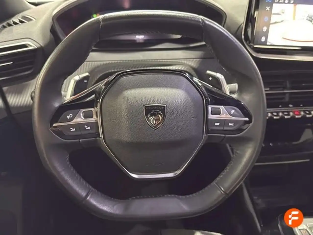 Peugeot 2008 1.2 PureTech S&S Allure EAT8 130 — Vehicle gallery 12