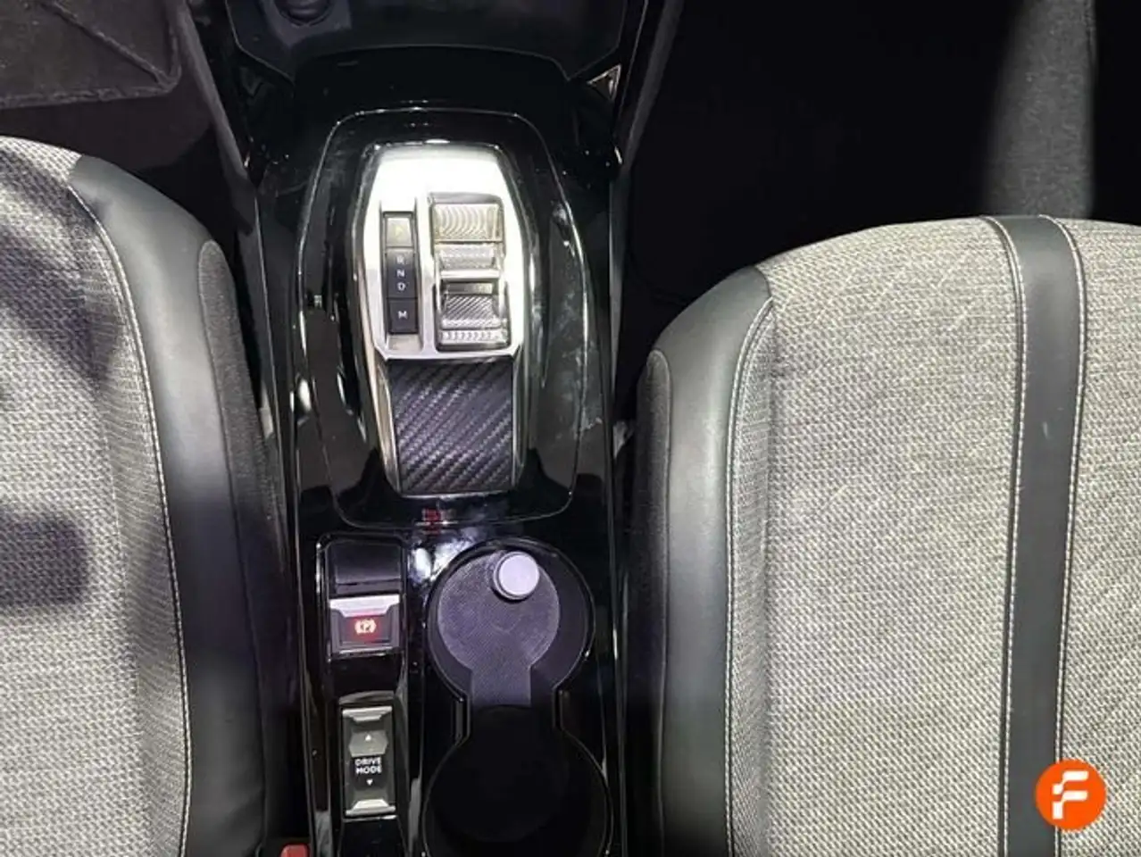 Peugeot 2008 1.2 PureTech S&S Allure EAT8 130 — Vehicle gallery 21