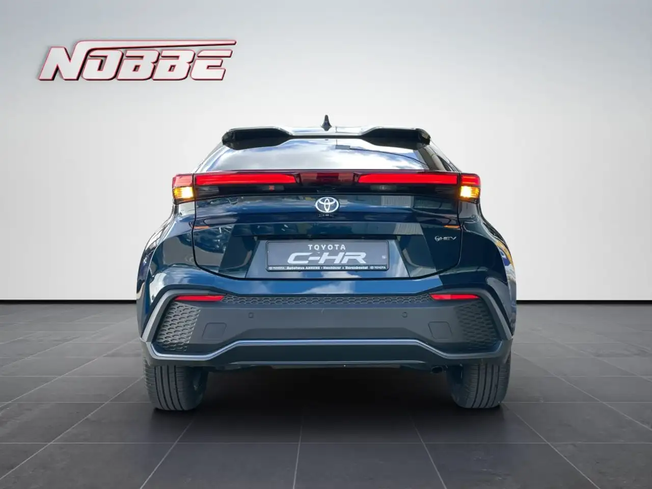 Toyota C-HR 2.0 Hybrid Team Deutschland — معرض صور السيارة 4
