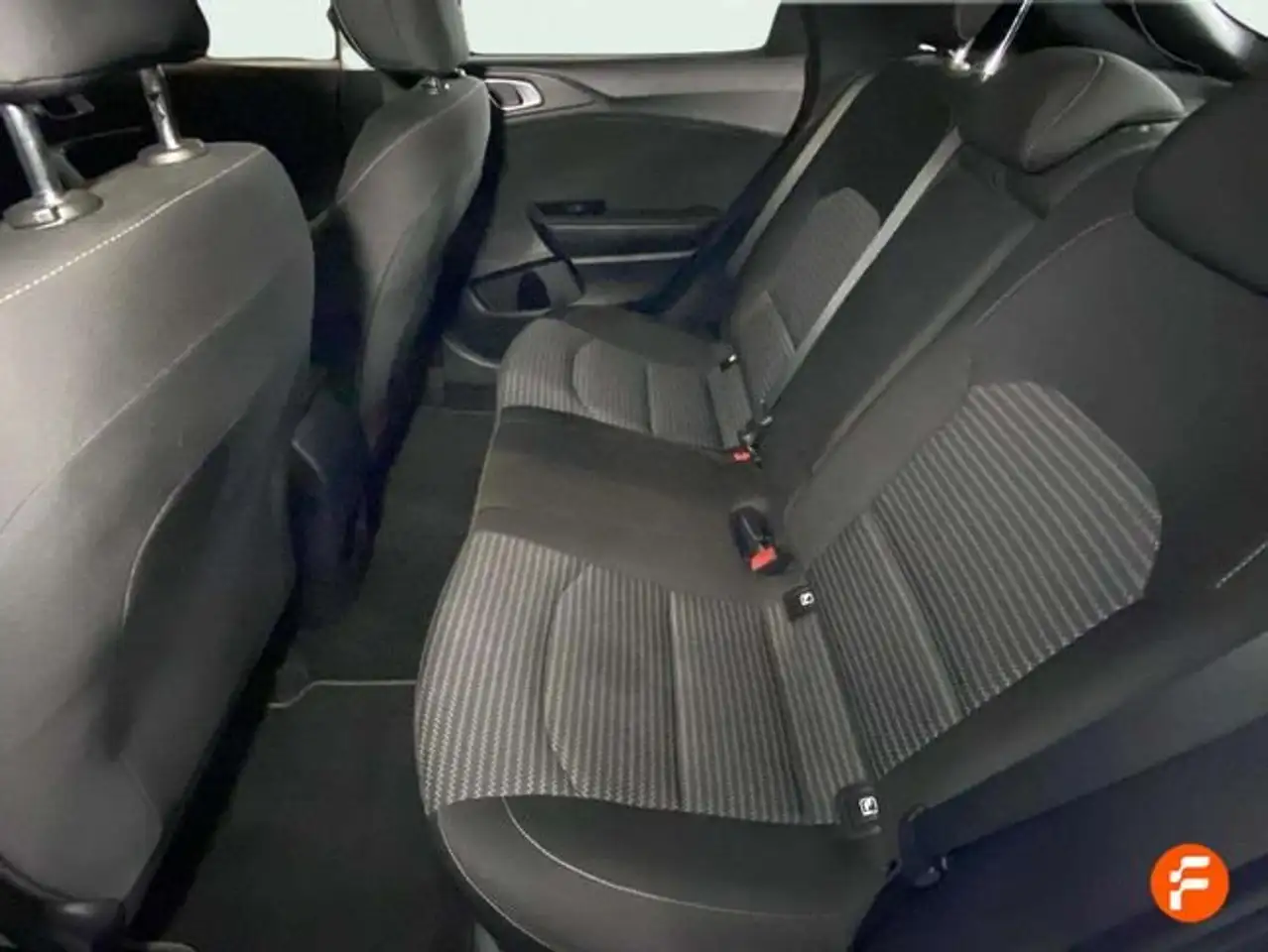 Kia XCeed 1.0 T-GDi Concept — معرض صور السيارة 18