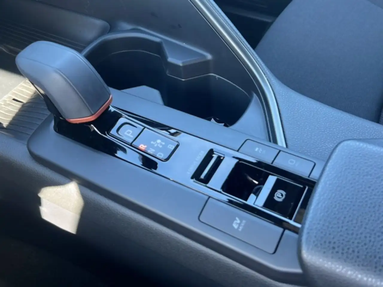 Toyota C-HR 2.0 Hybrid Team Deutschland — معرض صور السيارة 18