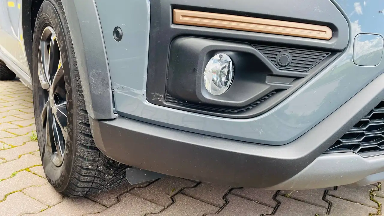 Dacia Jogger Extreme+ TCe 110 7-Sitzer, SHZ, R-Kamera, PDC — Vehicle gallery 6