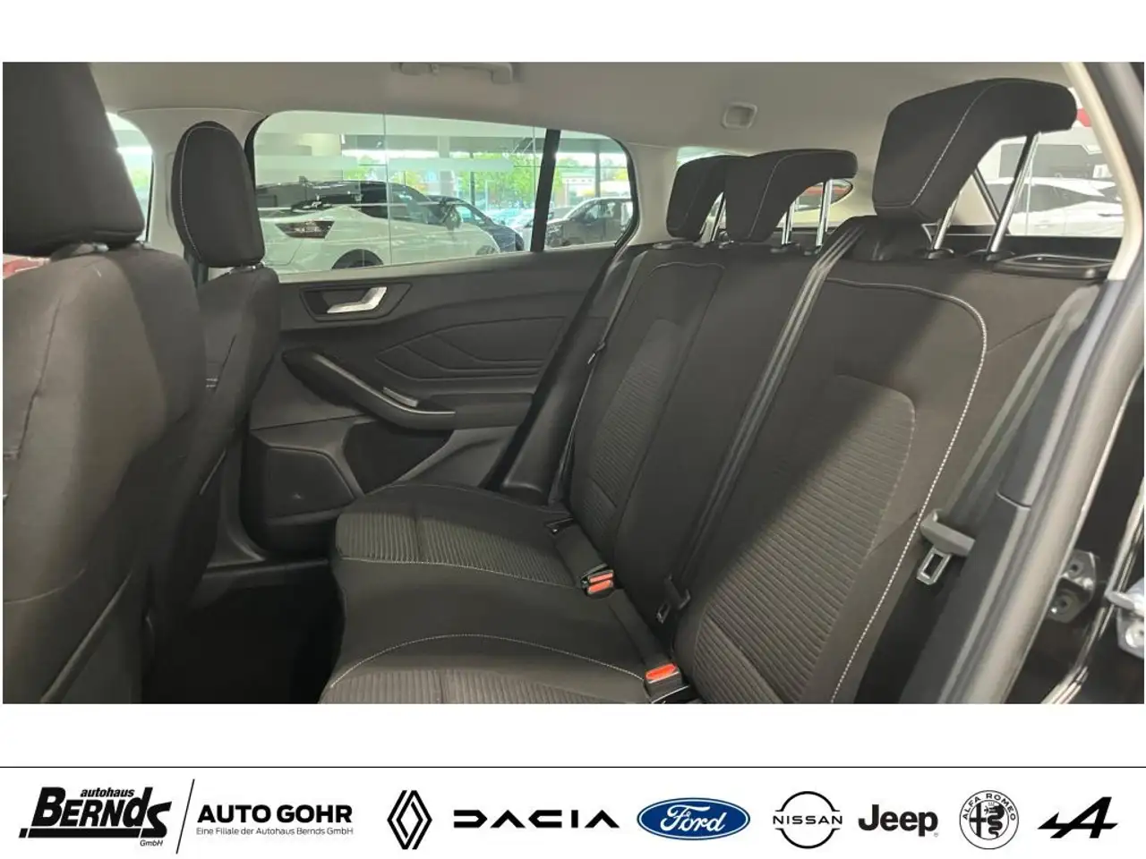 Ford Focus T 1.0 EcoB. Hybr. Aut. TITANIUM Matrix LED SYNC 4 — معرض صور السيارة 11