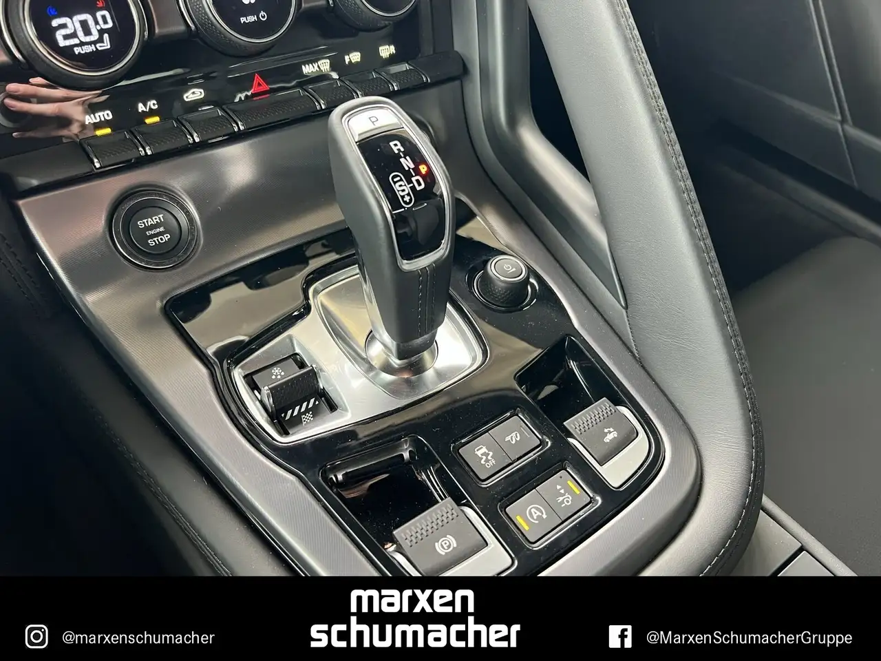 Jaguar F-Type F-TYPE Cabrio 5L V8 RWD Black+P450+PerfSitz+Pixl — معرض صور السيارة 25