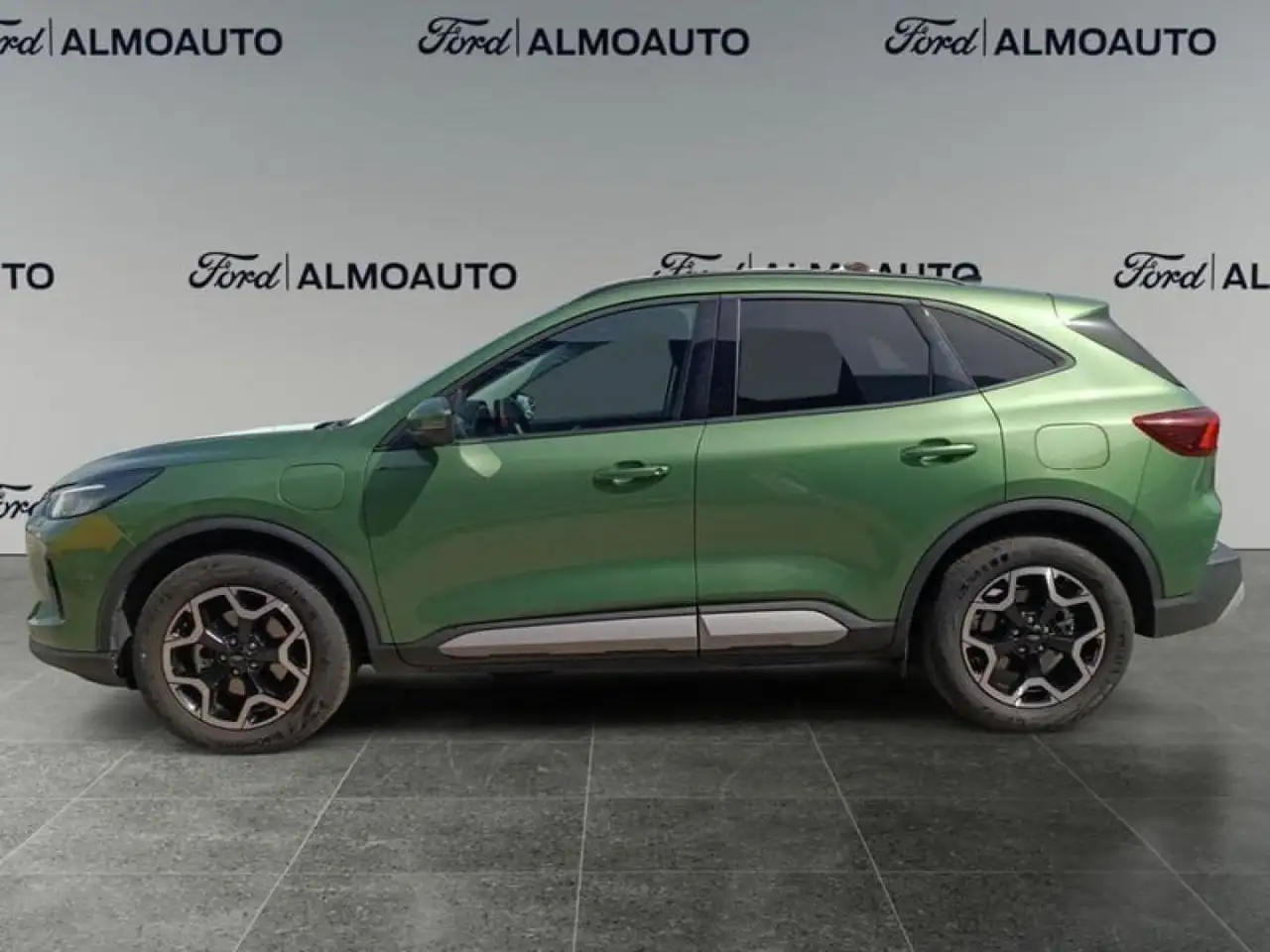 Ford Kuga ACTIVE 2.5 DURATEC PHEV — Galerie du véhicule 3