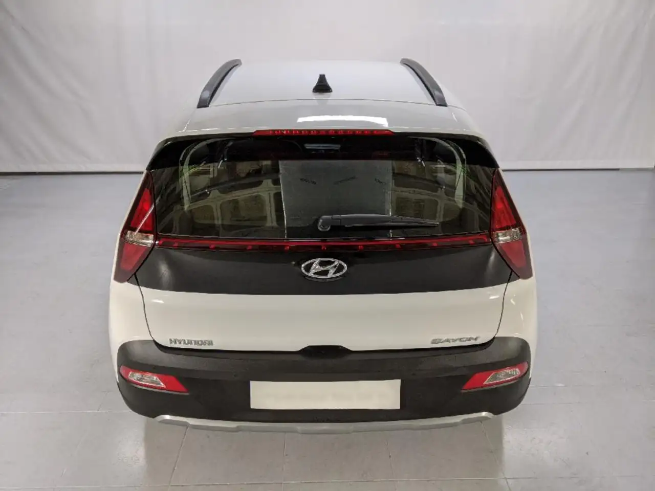 Hyundai BAYON MAXX 1.2 MPI 84CV SEMINUEVO — معرض صور السيارة 15