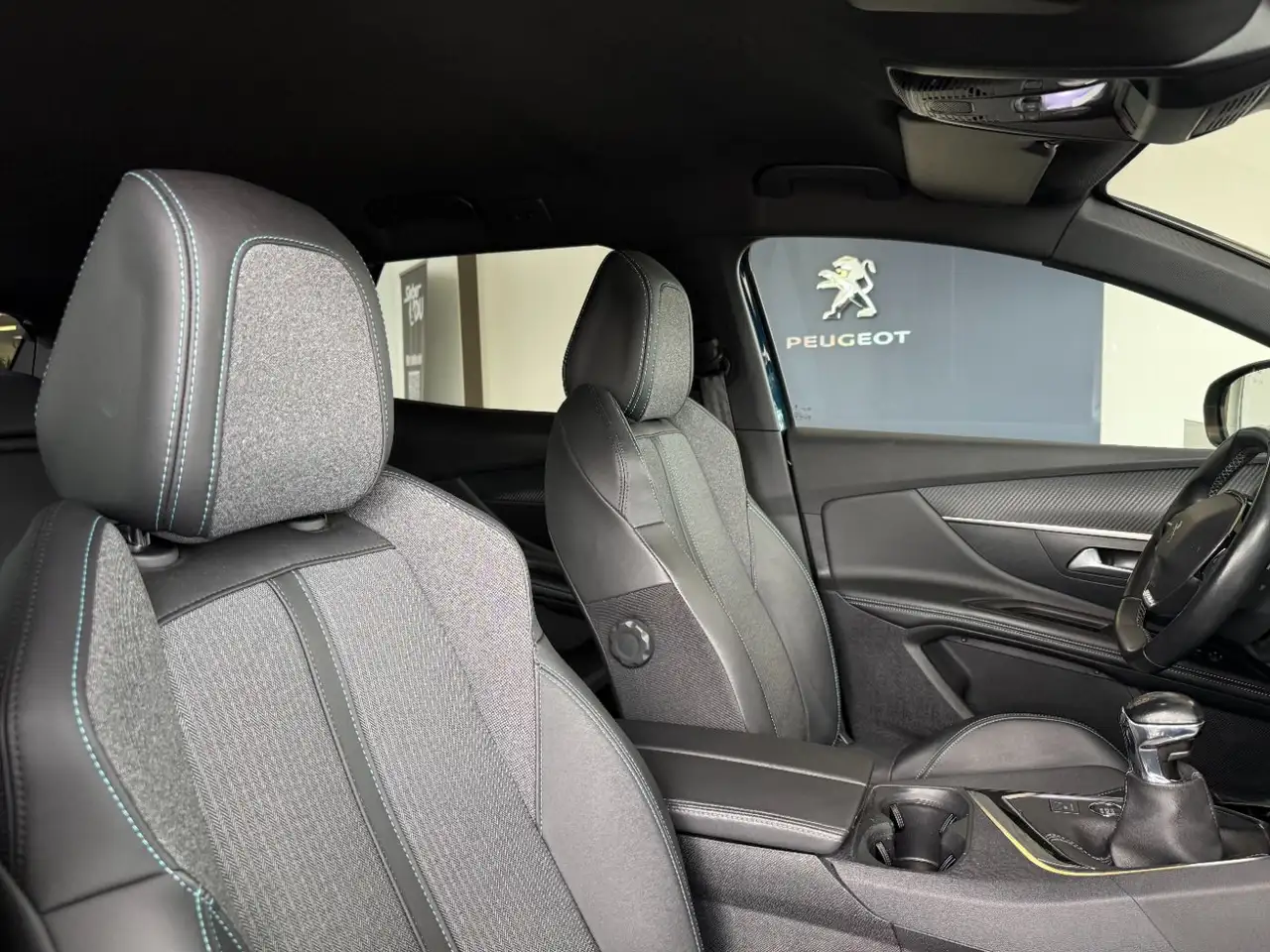 Peugeot 3008 1.2 PureTech 130 Allure Pack Tempomat*DAB — Galerie du véhicule 12