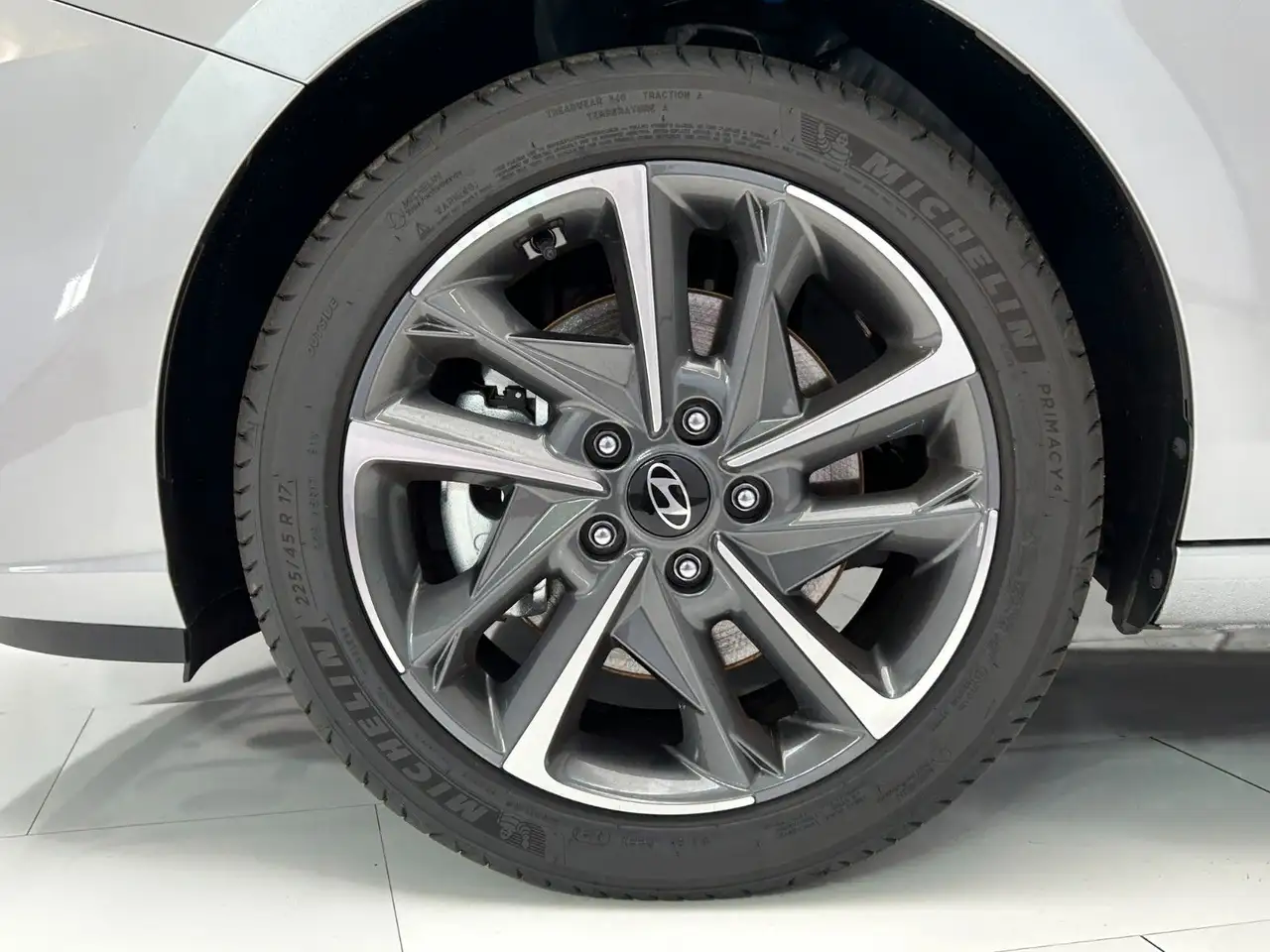 Hyundai i30 Kombi GO Plus 1.0 T-GDI DCT Navi Kamera SHZ — Galería del vehículo 9