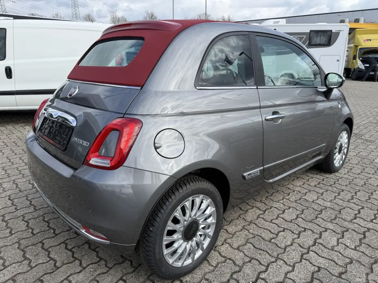 Fiat 500 C 1.0 GSE Hybrid Dolcevita — معرض صور السيارة 5