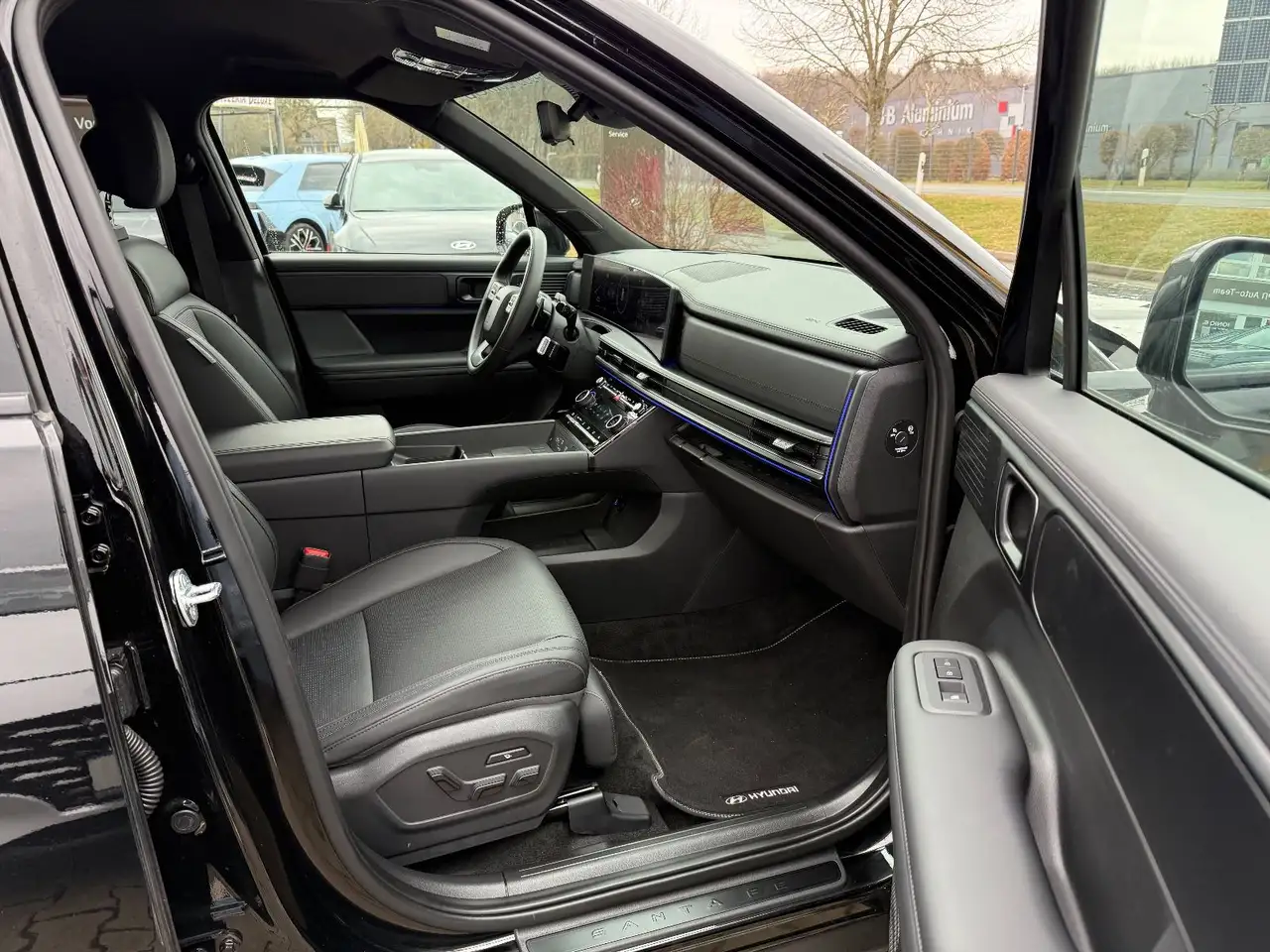 Hyundai SANTA FE Plug-In Hybrid 4WD Blackline — Galería del vehículo 11