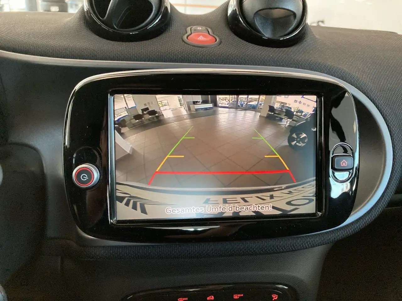 smart forTwo EQ fortwo Exclusive*Pano*LED*Kamera*22kW* — Galería del vehículo 12