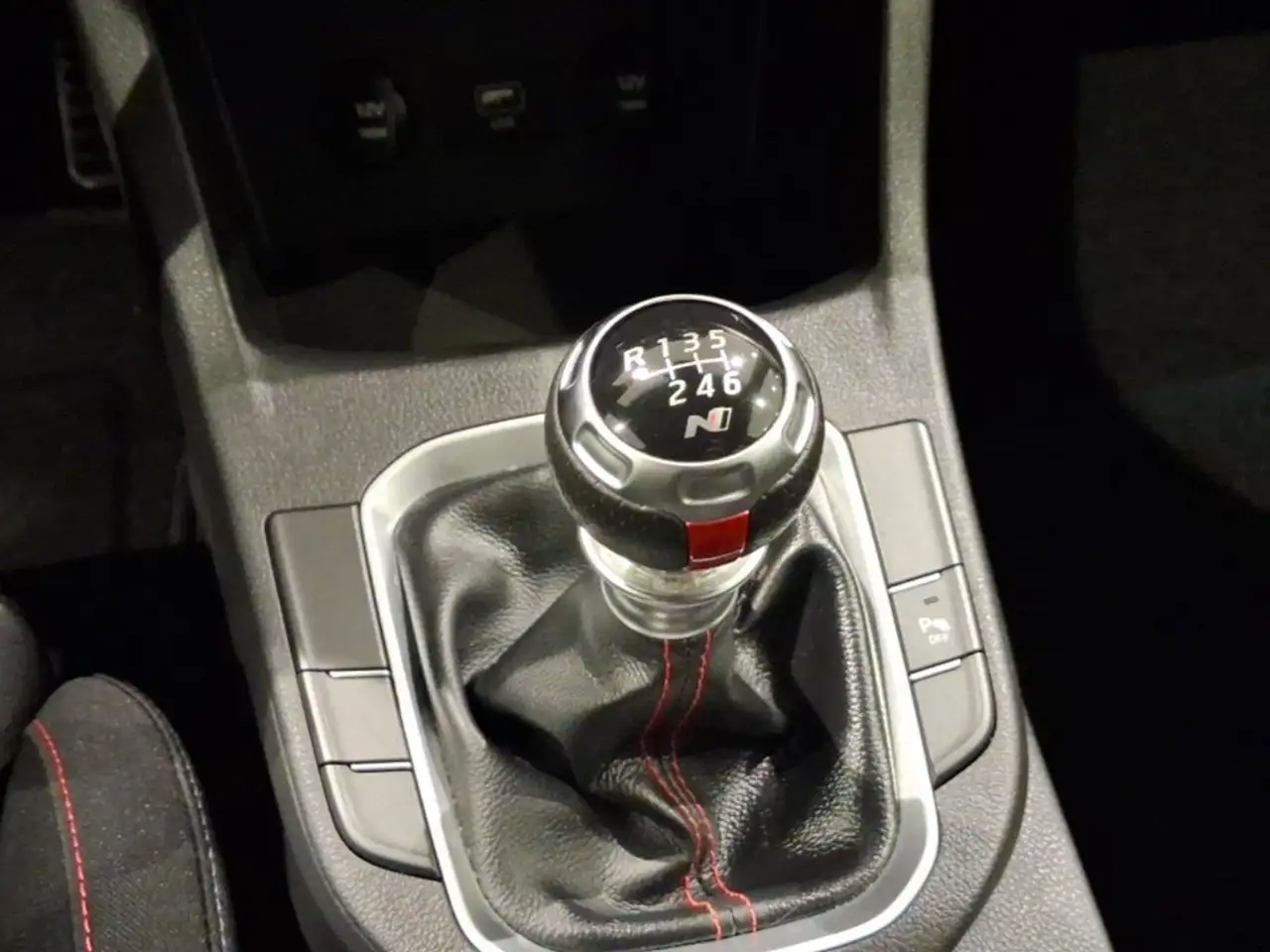 Hyundai i30 1.0 TGDI N Line 30A 120 — معرض صور السيارة 14