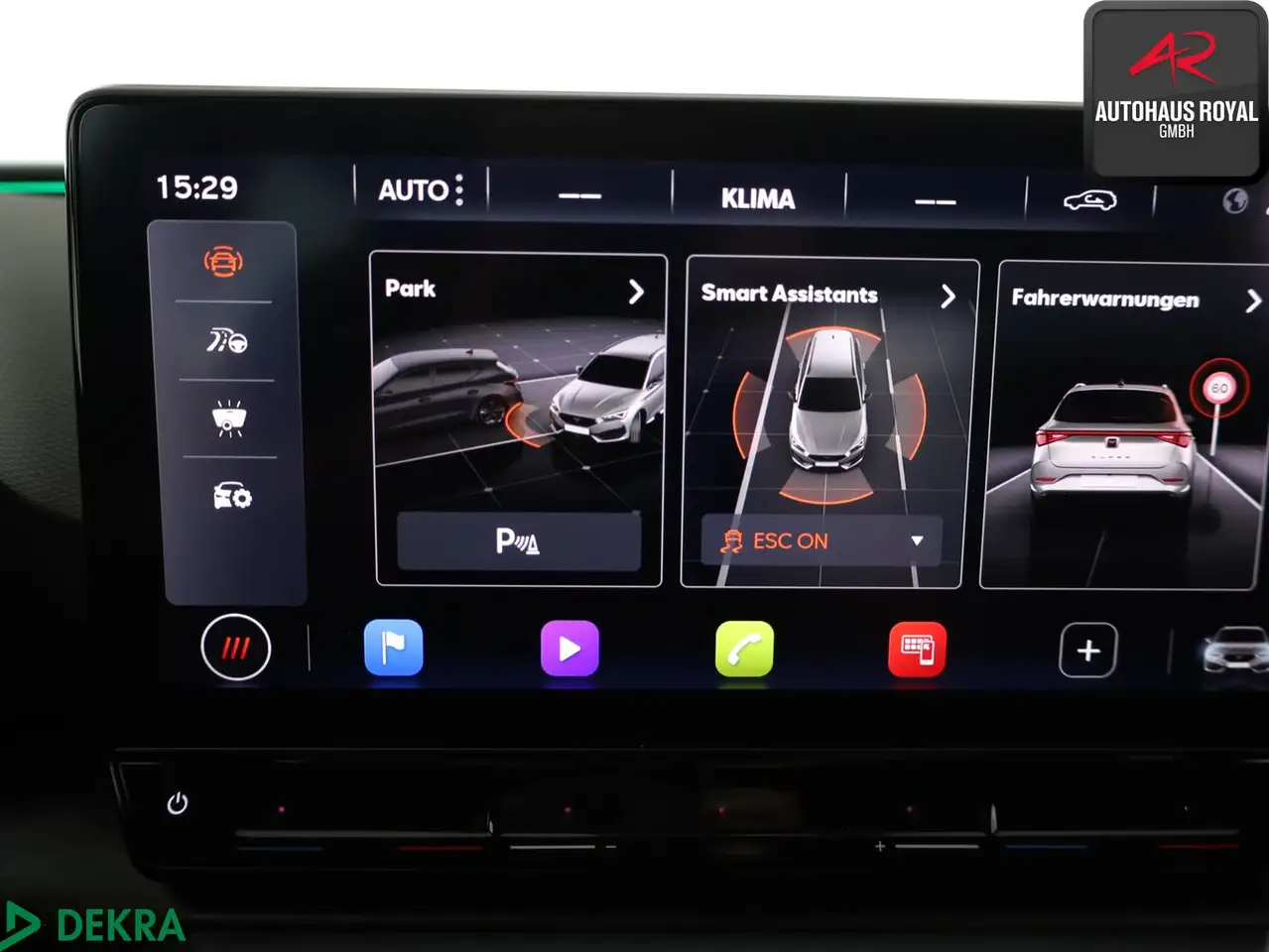 CUPRA Leon ST 2.0 TSI VZ KESSY,AHK,AMBIENTE,CARPLAY — معرض صور السيارة 16