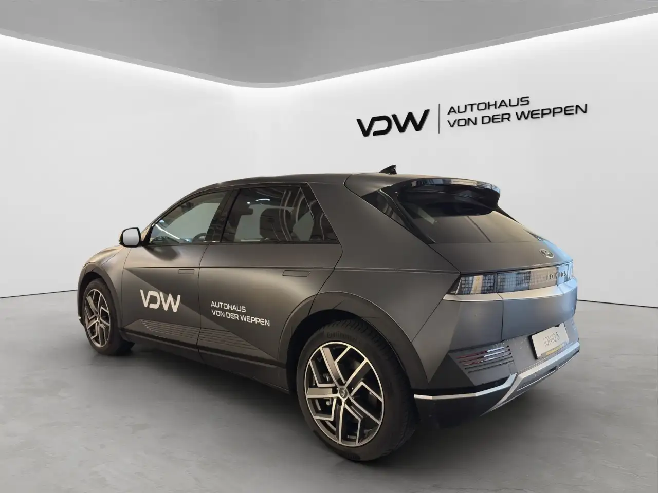 Hyundai IONIQ 5 TECHNIQ 4WD+GLASDACH+SITZPAKET+MATTLACK! Klima — Galerie du véhicule 5