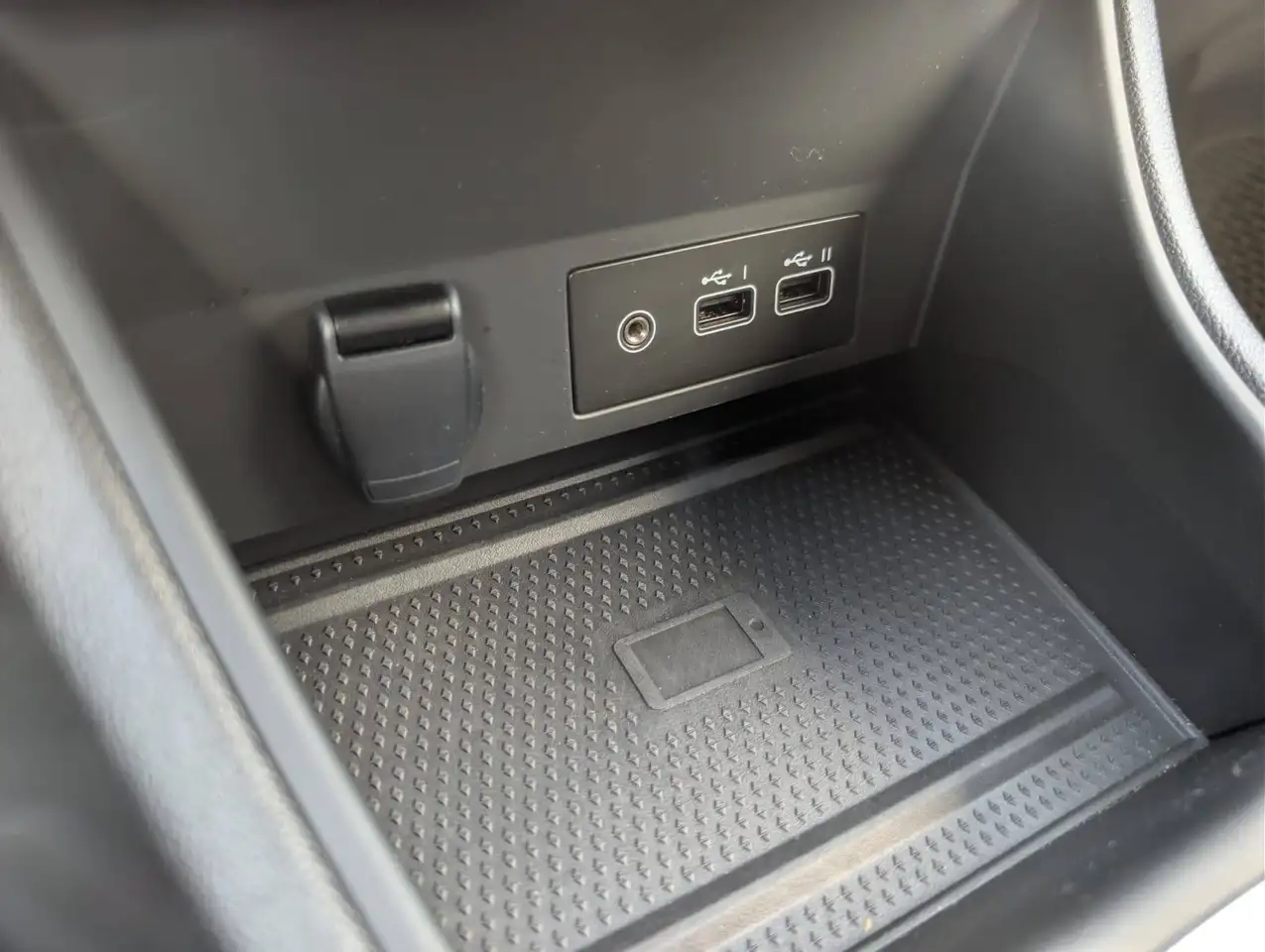 Renault Captur Techno — معرض صور السيارة 21
