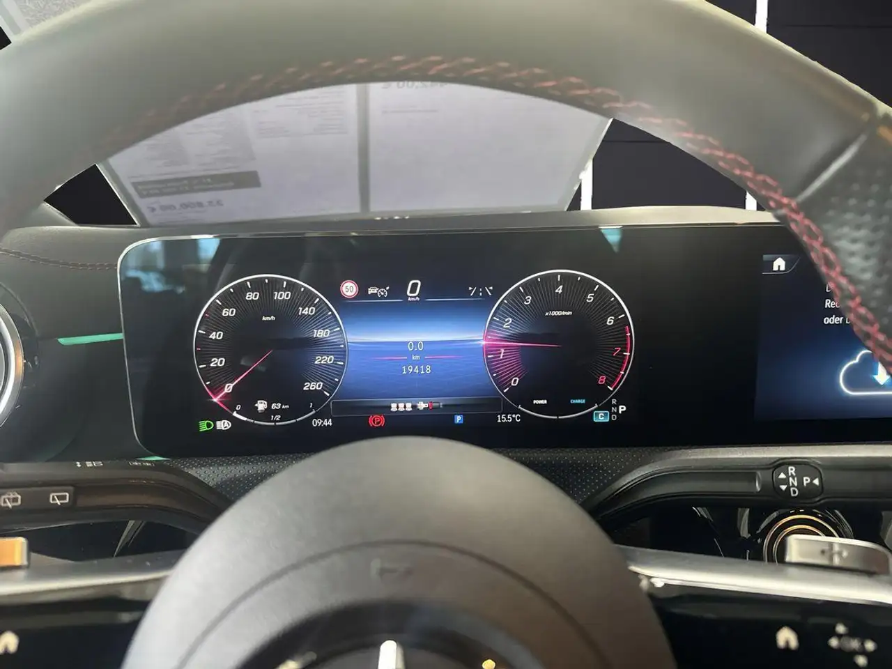Mercedes-Benz CLA 200 AMG Distronic — Vehicle gallery 12