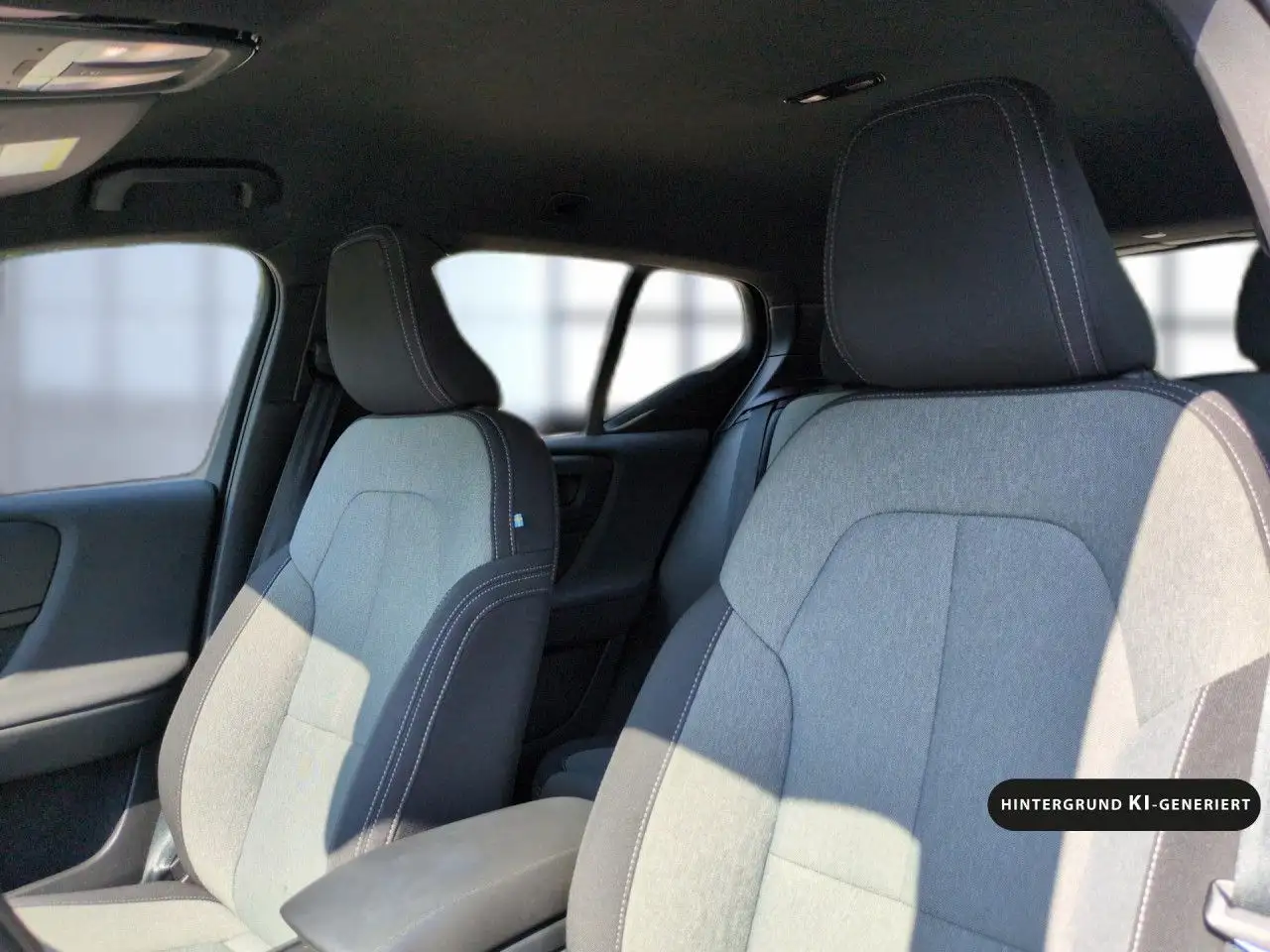 Volvo XC40 B3 (Benzin) Core 2WD Automatik Bluetooth Navi — Vehicle gallery 10