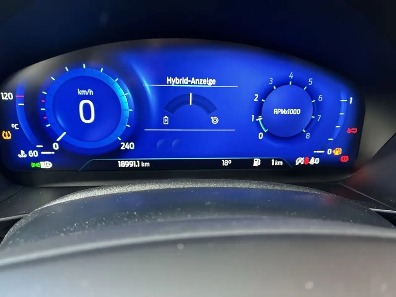 Ford Focus Turnier 1.0 EcoBoost Hybrid ST-LINE X — Galerie du véhicule 13