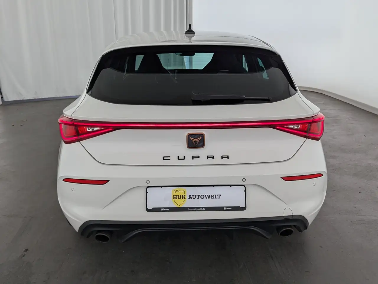 CUPRA Leon Leon 2.0 TSI VZ OPF (EURO 6d) LED+NAVI+PDC+TEMP+ — Galería del vehículo 7