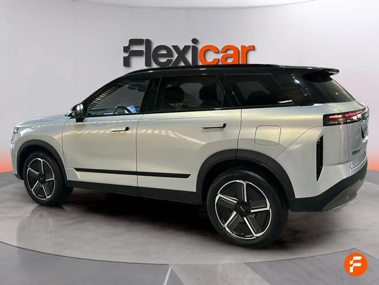 Jaecoo J7 Exclusive 1.6 TGDI 108kW AWD Bitono — معرض صور السيارة 8