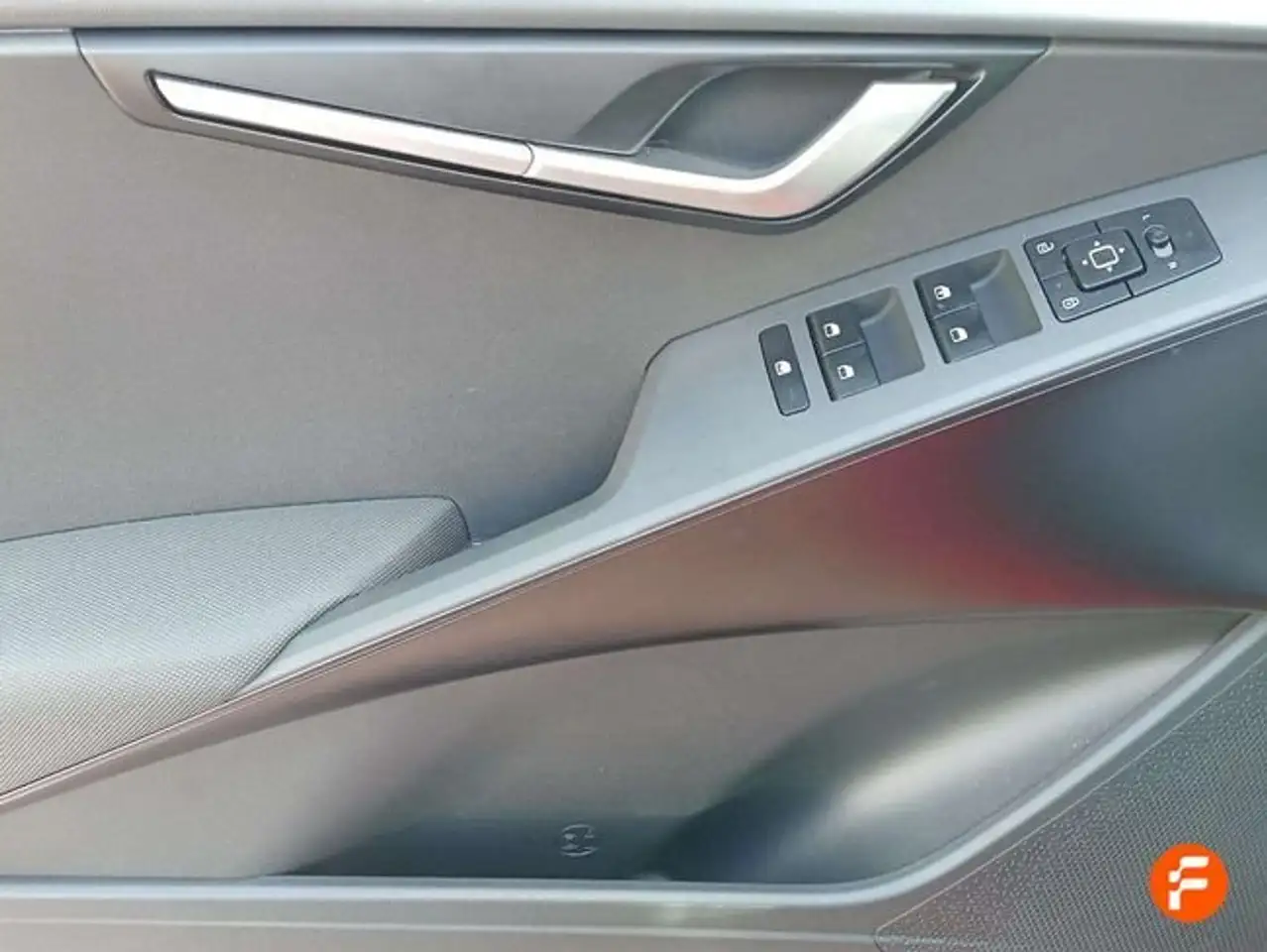 Kia Niro 1.6 GDi HEV 95kW (129CV) Concept — Vehicle gallery 25
