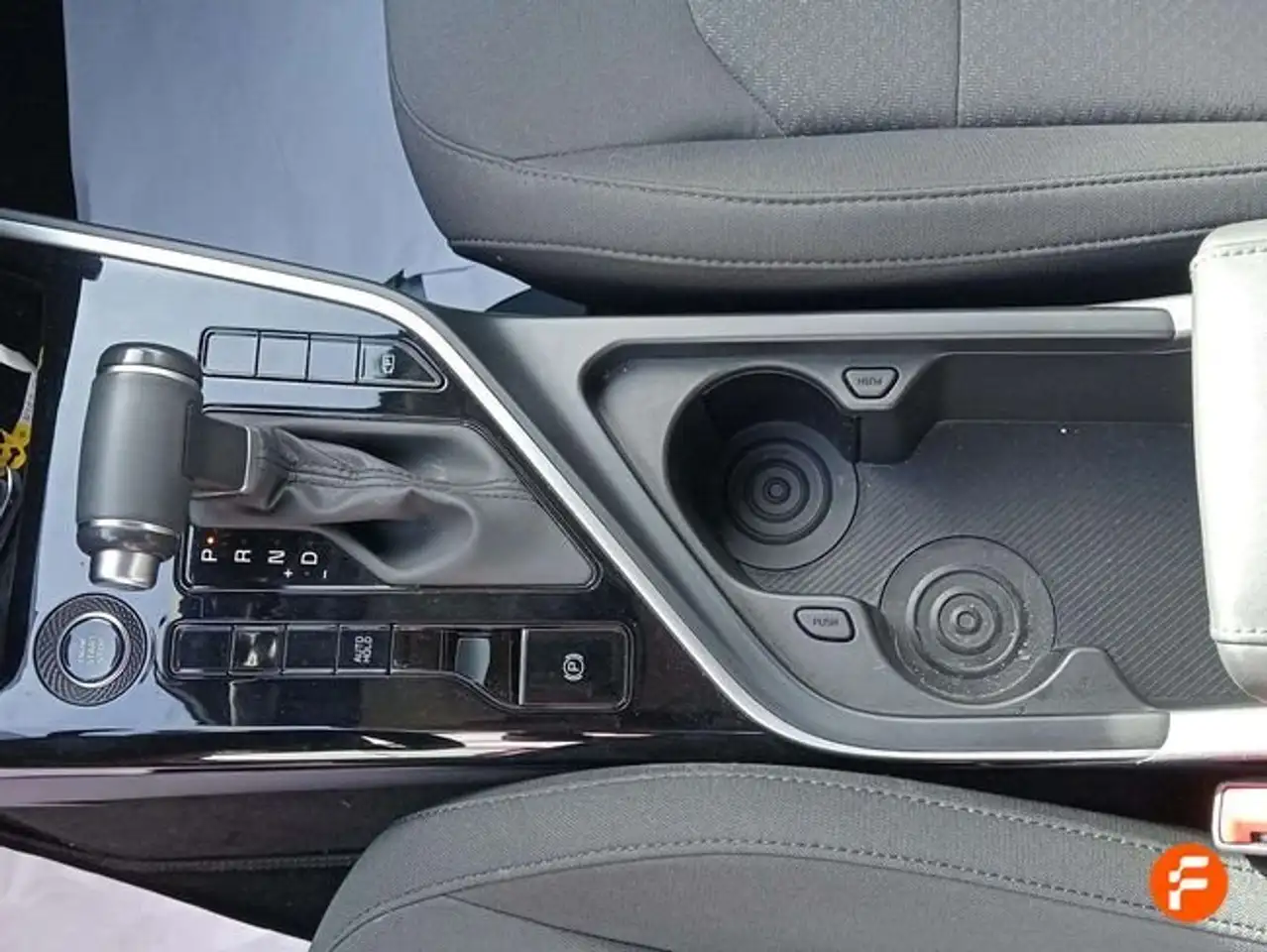 Kia Niro 1.6 GDi HEV 95kW (129CV) Concept — Vehicle gallery 27