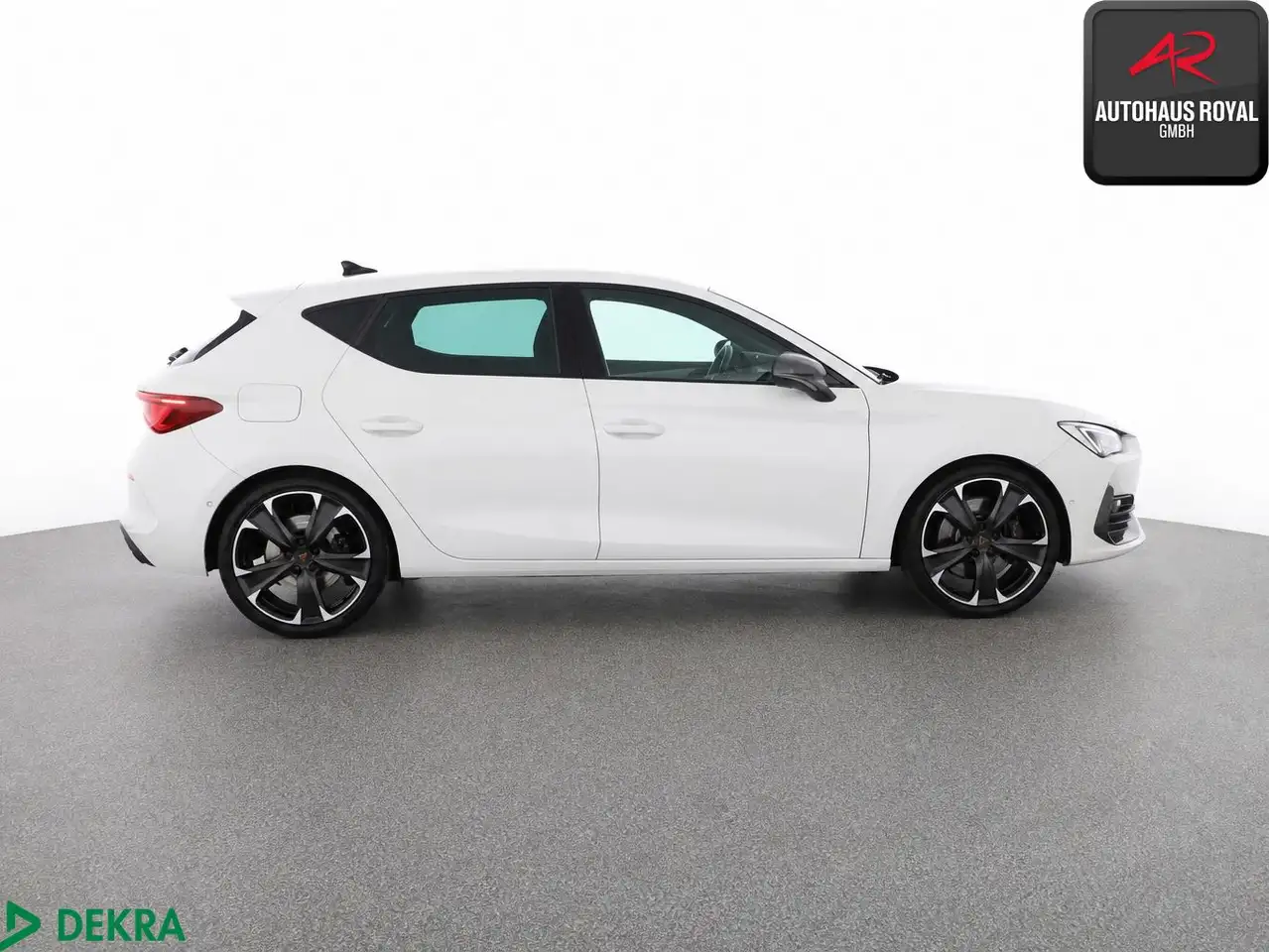 CUPRA Leon 2.0 TSI VZ KAMERA,ACC,PARKLENK,TOTWINKEL,SH — معرض صور السيارة 6