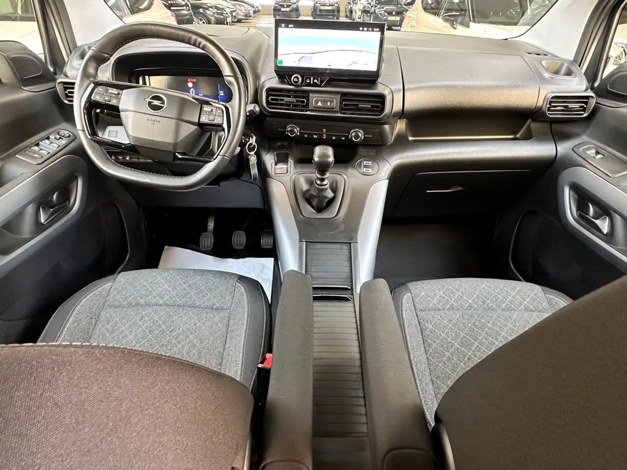 Opel Combo Combi 1.5TD S/S GS 100 — معرض صور السيارة 13