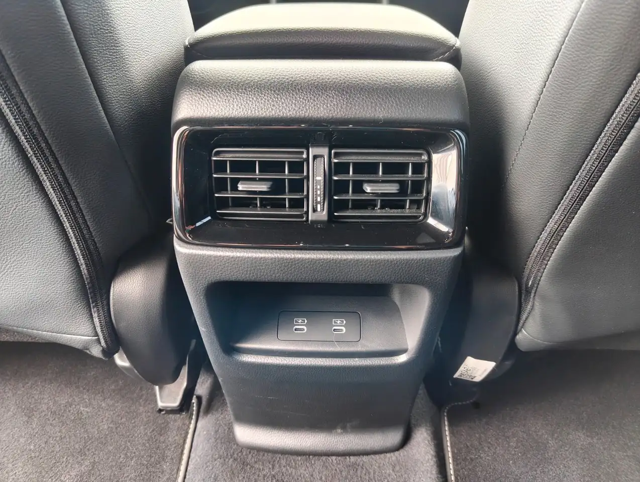 Honda CR-V 2,0 e:PHEV Advance Tech 2WD Navi/LED — معرض صور السيارة 27