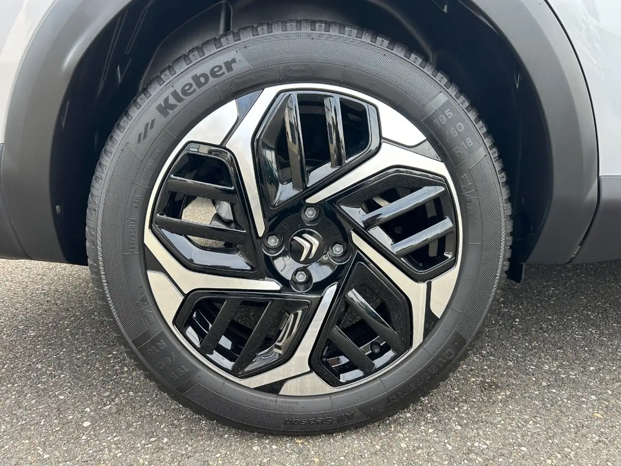 Citroen C4 X 1.2 PureTech 130 Max LED+Navi+2xKlima+Kam. — Galerie du véhicule 7