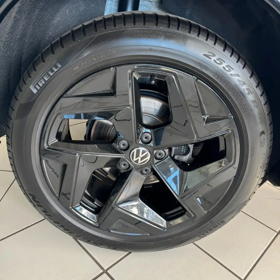 Volkswagen Tiguan 1.5eTSI R-Line — معرض صور السيارة 15