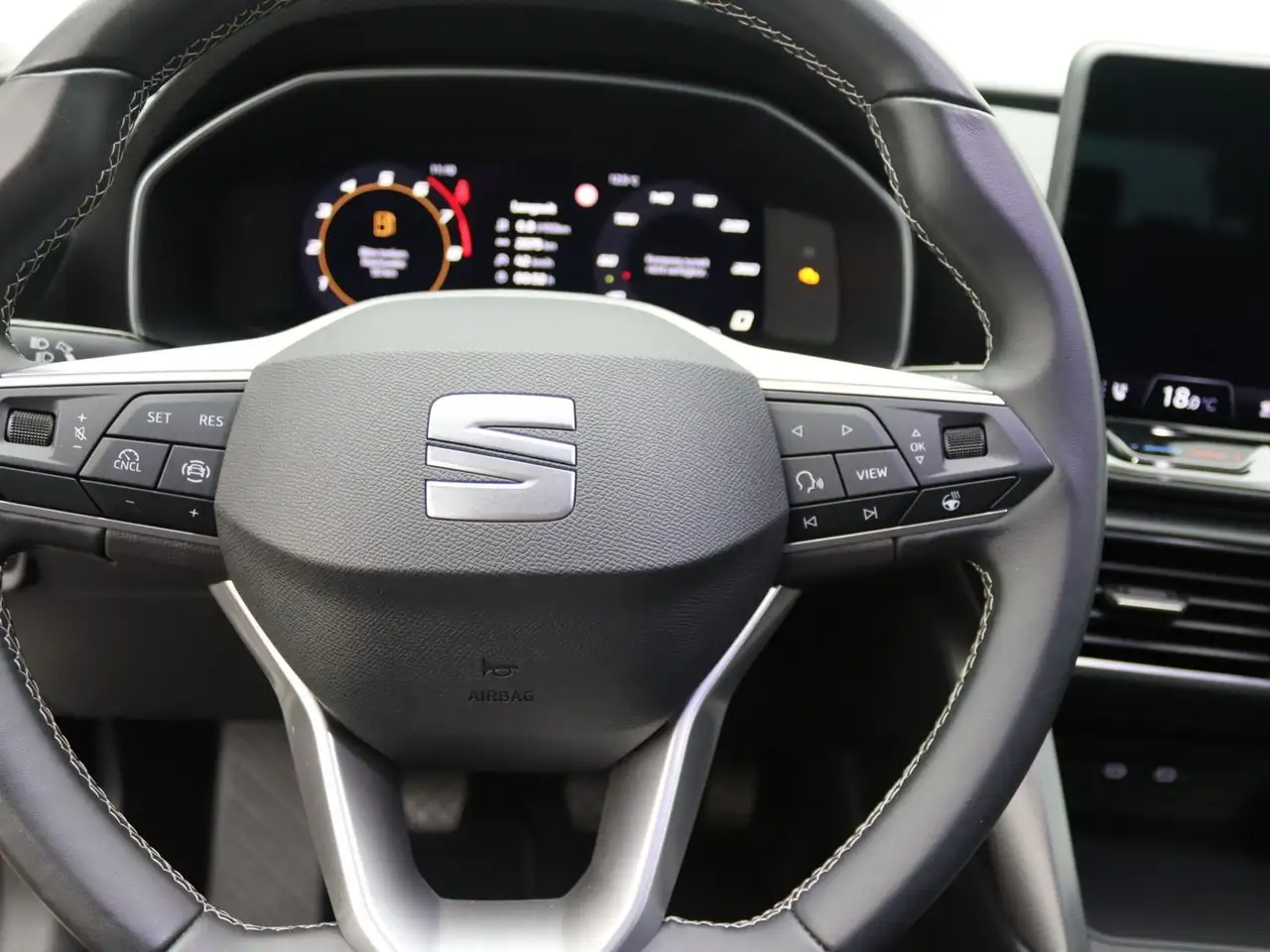 SEAT Leon ST Style 1.5 TSI / CarPlay, LED, RFK, SHZ — Galerie du véhicule 9
