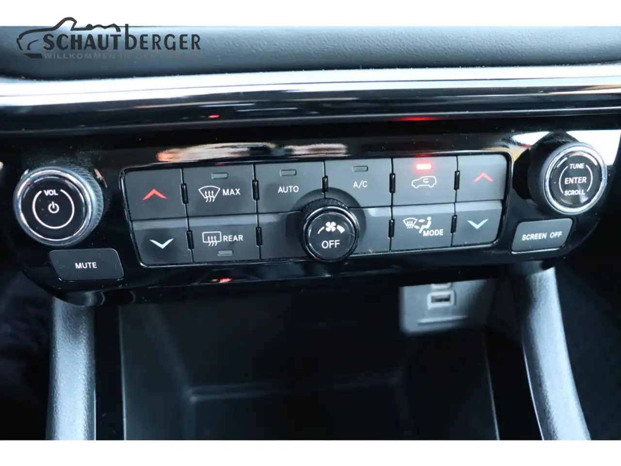 Jeep Compass Summit Mild-Hybrid FWD Digitales Cockpit Klimasitz — Galerie du véhicule 27