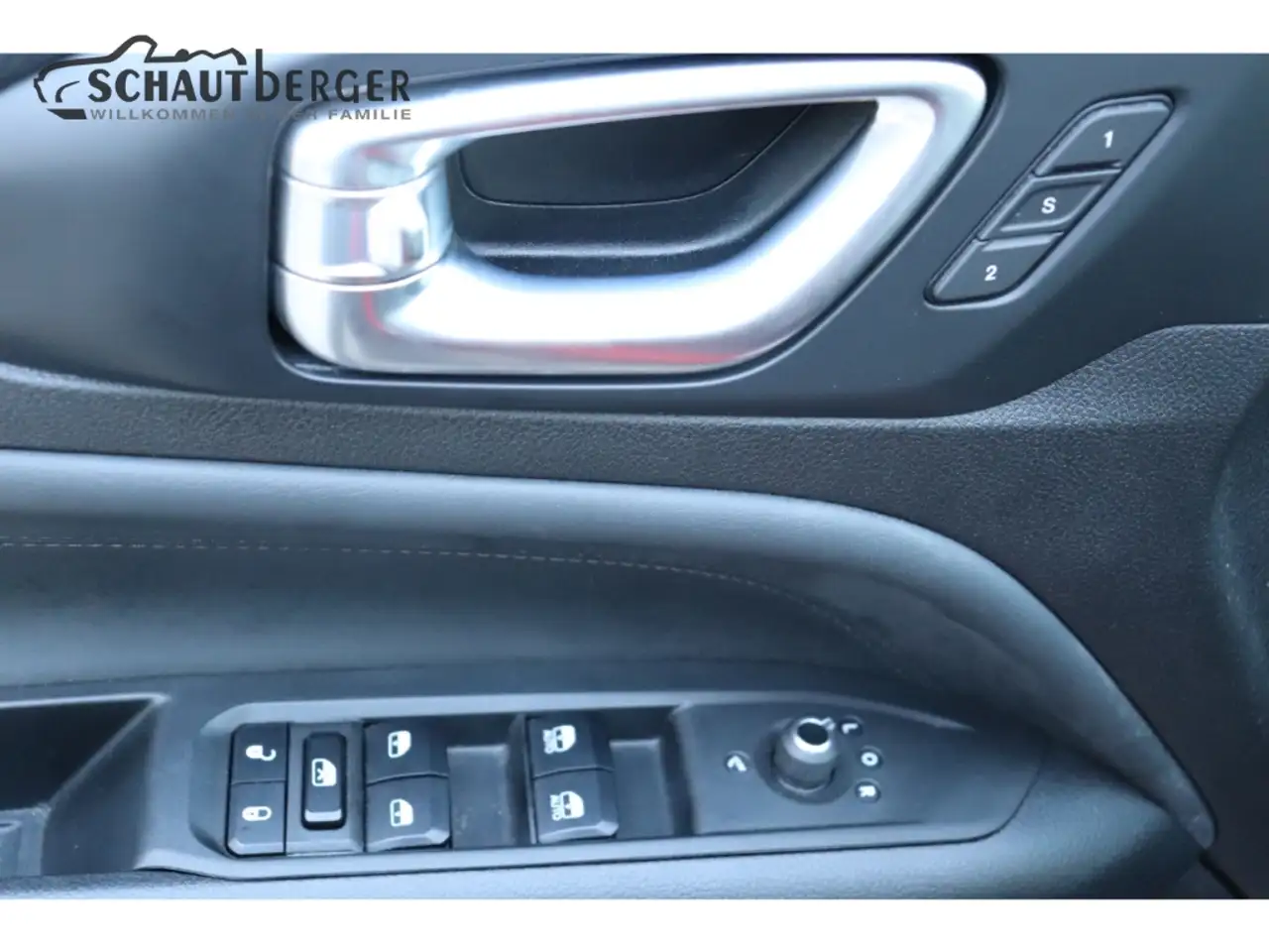 Jeep Compass Summit Mild-Hybrid FWD Digitales Cockpit Klimasitz — Galerie du véhicule 16