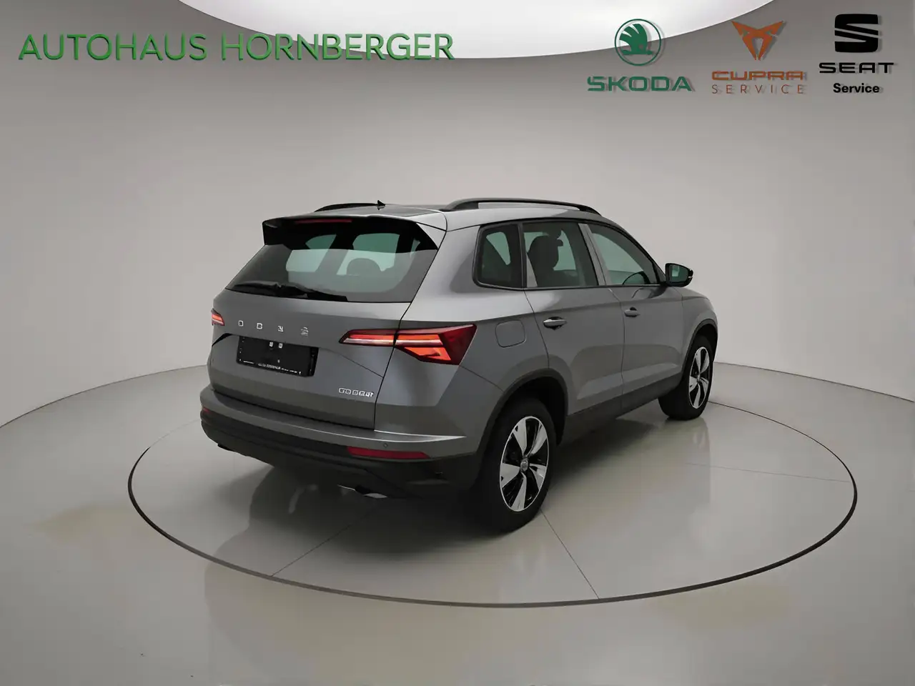 Skoda Karoq Style Plus 1.5TSI 150PS Navi ACC LED PDC Kamera 17" Alufelgen Fahrprofil Tempomat Sitzheizung Kessy Wireless Charging — Galerie du véhicule 5