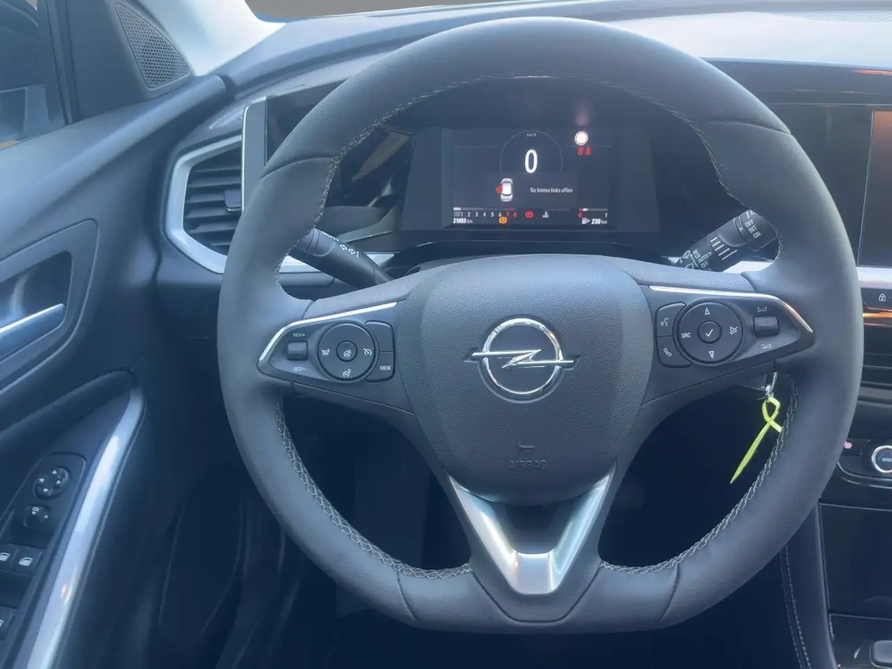 Opel Grandland 1.2 Enjoy StylePaket/LED/SHZ/LHZ/Kamera — Vehicle gallery 13