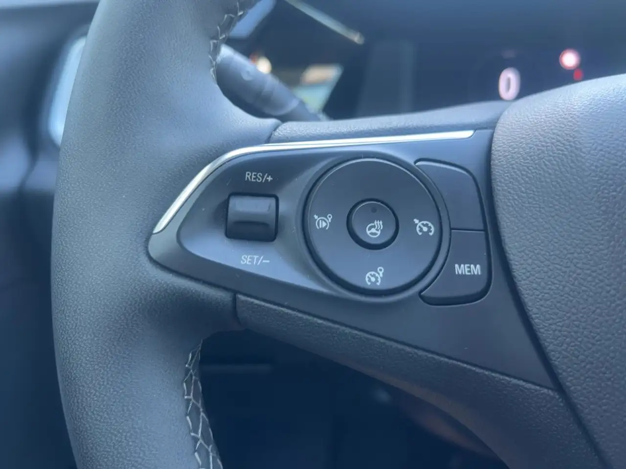 Opel Grandland 1.2 Enjoy StylePaket/LED/SHZ/LHZ/Kamera — Vehicle gallery 20