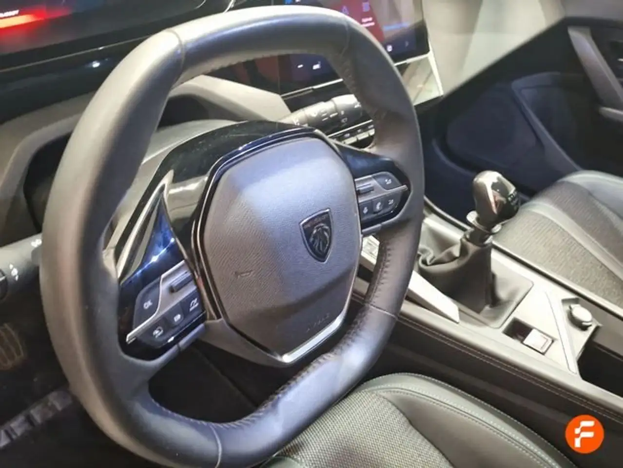 Peugeot 308 1.2 PureTech S&S Allure 130 — معرض صور السيارة 15