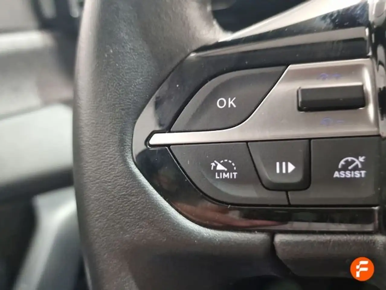 Peugeot 308 1.2 PureTech S&S Allure 130 — معرض صور السيارة 17