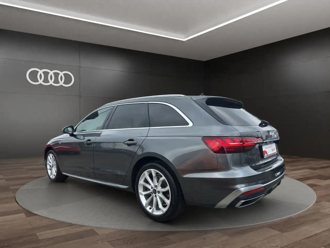 Audi A4 Avant 40 TFSI S tr. qu. S LINE+AHZV+MATRIX — معرض صور السيارة 8