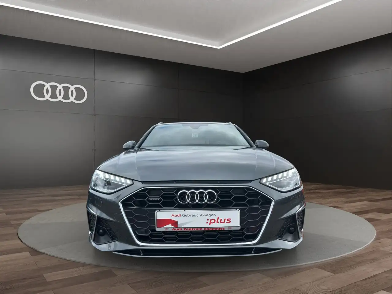 Audi A4 Avant 40 TFSI S tr. qu. S LINE+AHZV+MATRIX — معرض صور السيارة 2